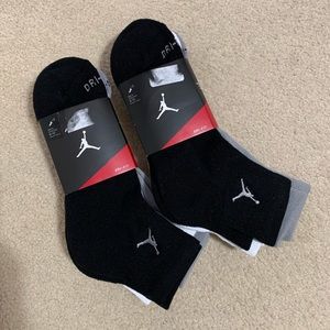 Jordan Brand Dri-FIT Quarter Socks (3 Pack) **1 LEFT**